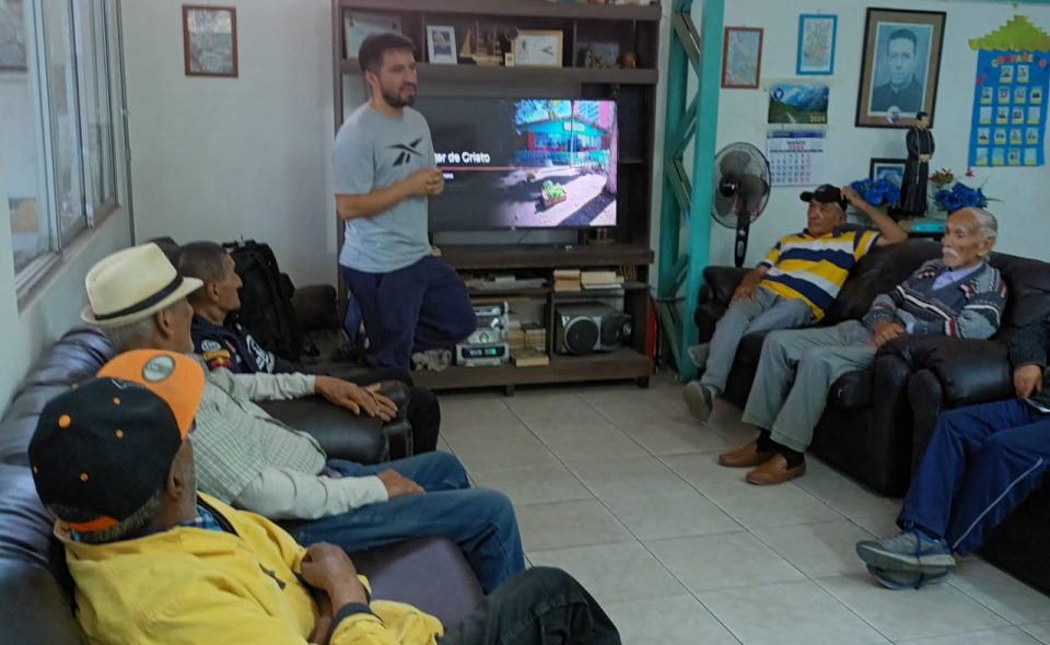 Televisor para 6 hospederías