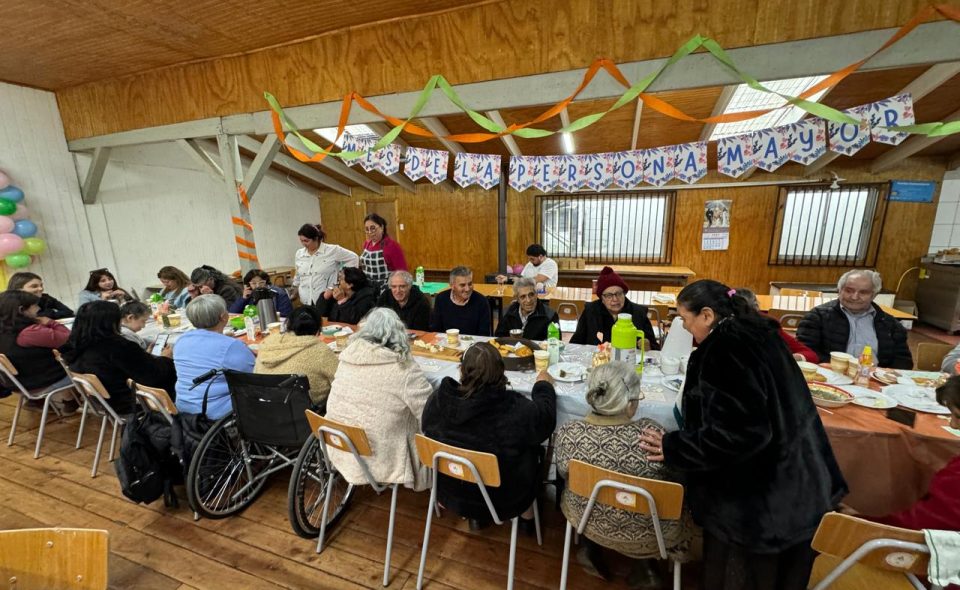 Celebrando a Nuestros Mayores