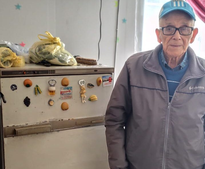 Un refrigerador que cuida