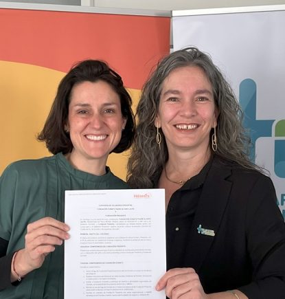 Súmate y Fundación Presente sellan alianza por la asistencia escolar