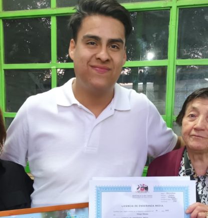 Nicolás quiere seguir estudiando: Pero hoy su urgencia es trabajar