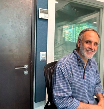 Pablo Walker, la integración y el taller de tintura de pelo