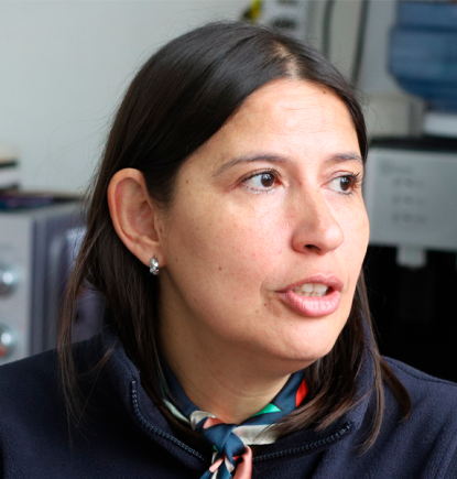 Claudia Escobar: “A las cinco de la tarde ya están todos guardados”