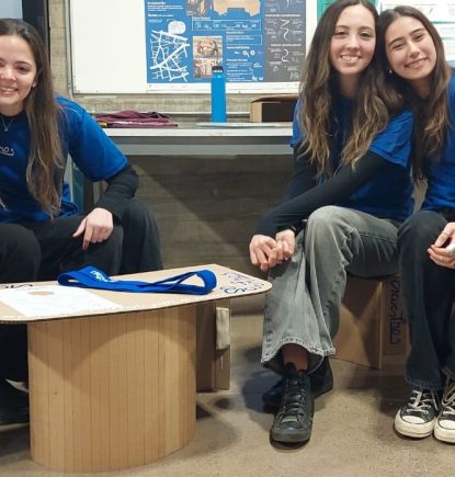 Futuros diseñadores UC crean soluciones para personas en calle