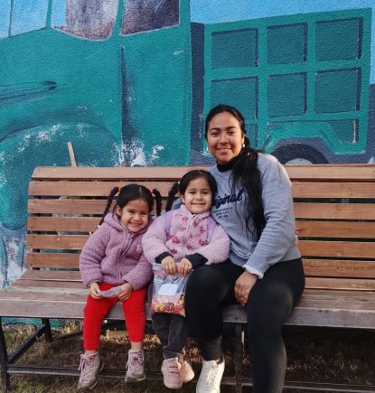 Fernanda Padilla: Tres hijos pequeños y el sueño de un trabajo estable