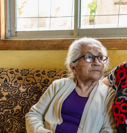 A los 84, Marta todavía tiene flores que cuidar